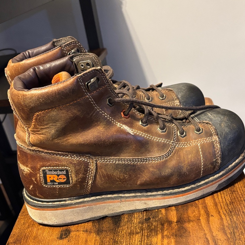Timberland PRO Men's Rugged Brown Leather Boots